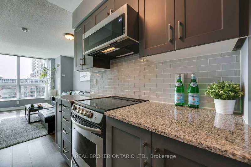 407 - 50 Lynn Williams Street