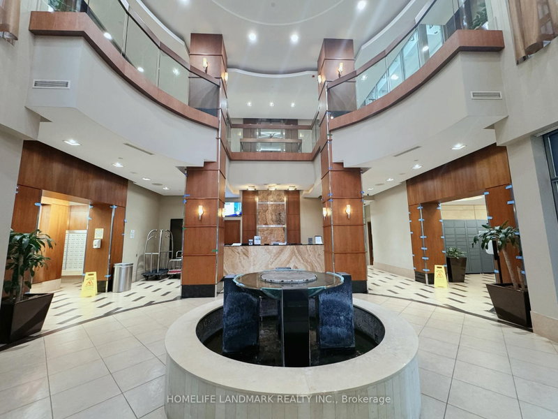 10 Northtown Way photo 4