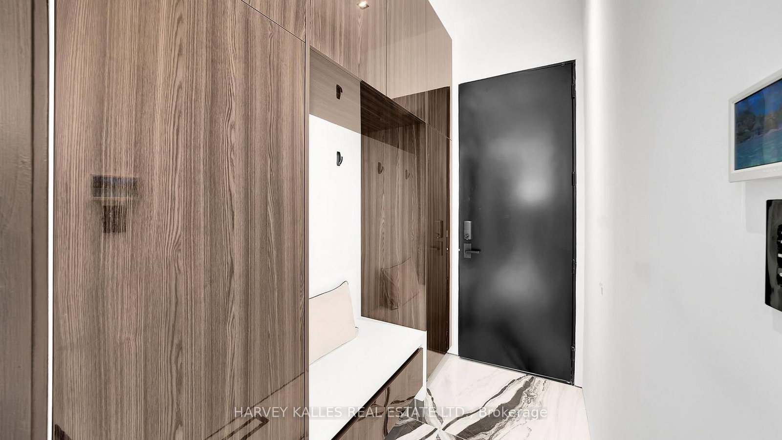 4 Douglas Crescent • Toronto, ON photo 22