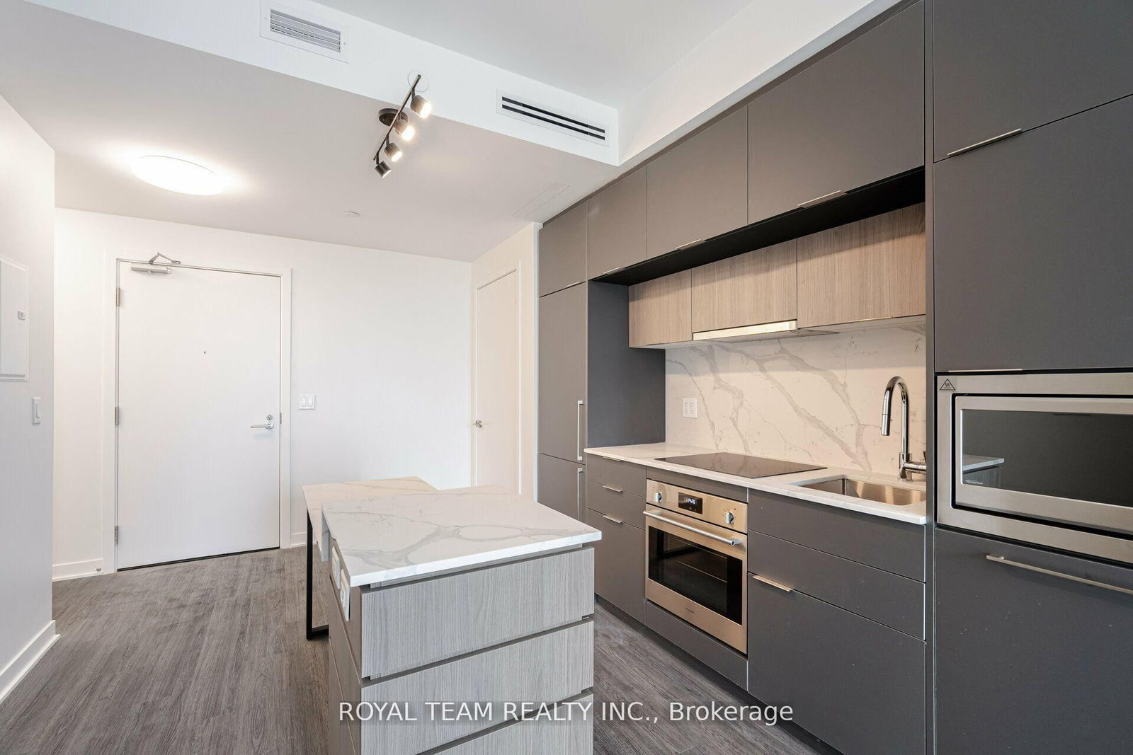 185 Alberta Avenue • #1107 • Toronto, ON photo 11
