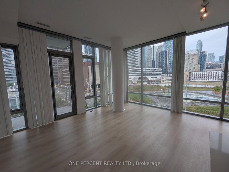 441 - 39 Queens Quay E