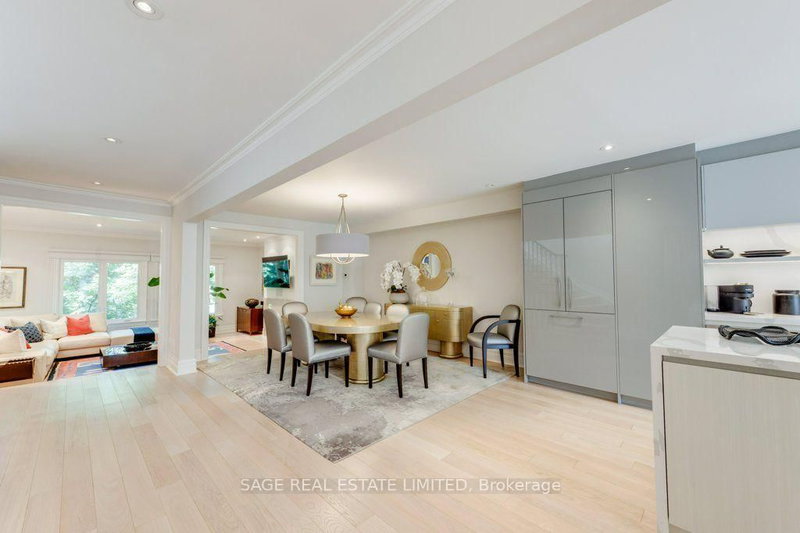 70 Heath St E photo 5