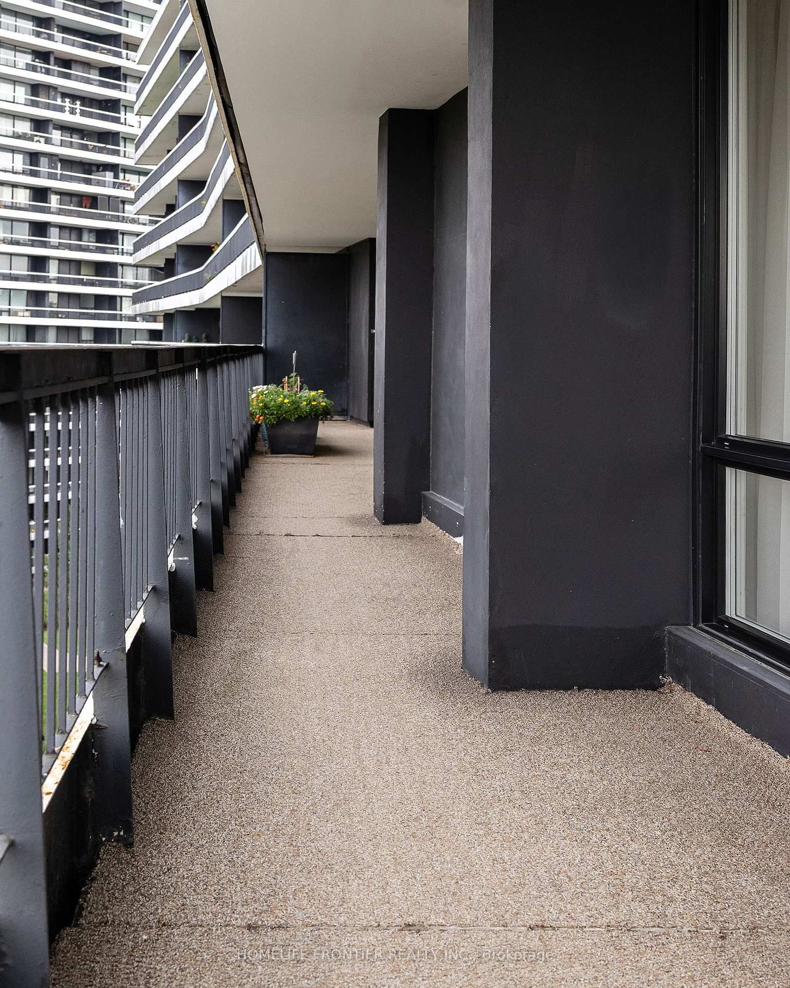115 Antibes Drive • #706 • Toronto, ON photo 4
