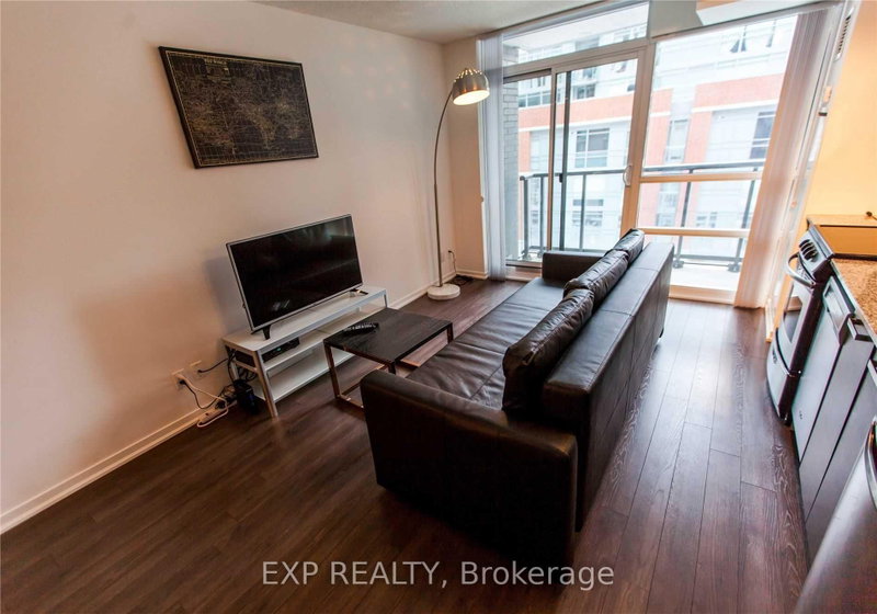68 Abell St photo 1