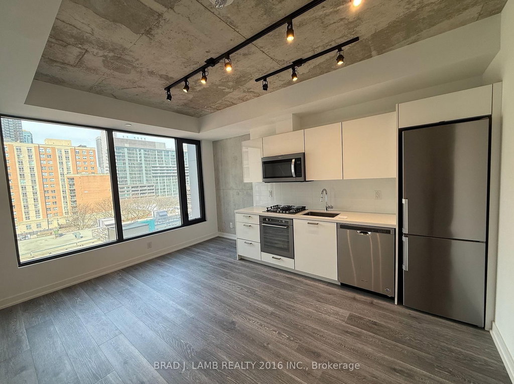 518 - 55 Ontario Street 4
