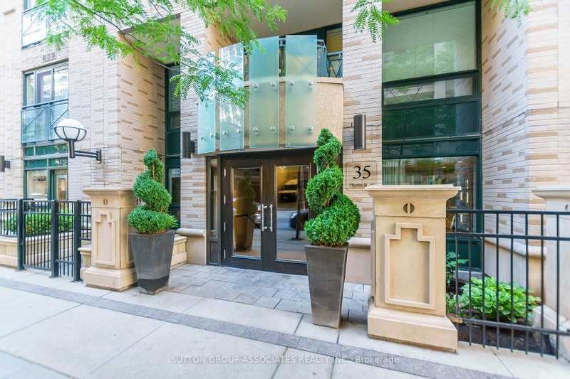 1110 - 35 Hayden Street