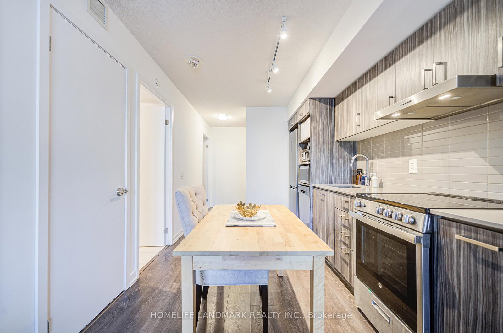 219 Dundas Street E • #609 • Toronto, ON photo 19