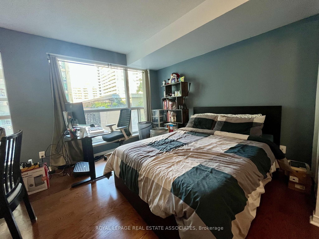 604 - 230 King Street E 2
