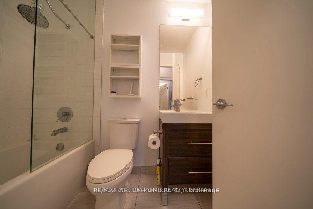 206 - 66 Forest Manor Road 4