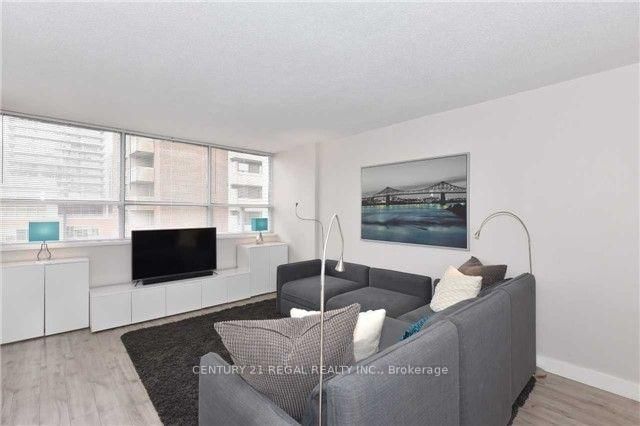 30 Gloucester Street • #1107 • Toronto, ON photo 5