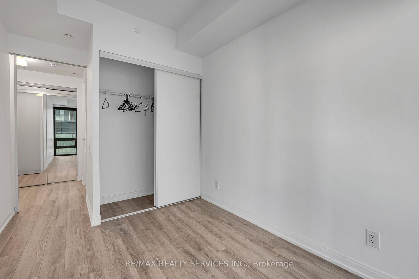 50 Charles Street E • #711 • Toronto, ON photo 18