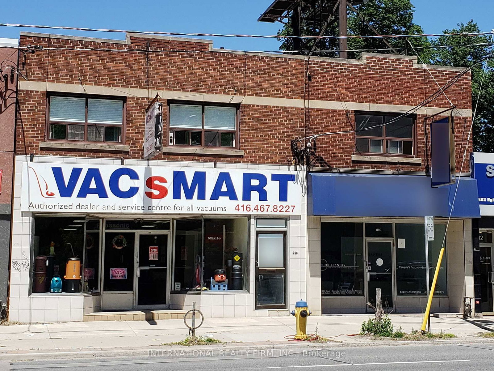 796-800 Eglinton Avenue, Leaside