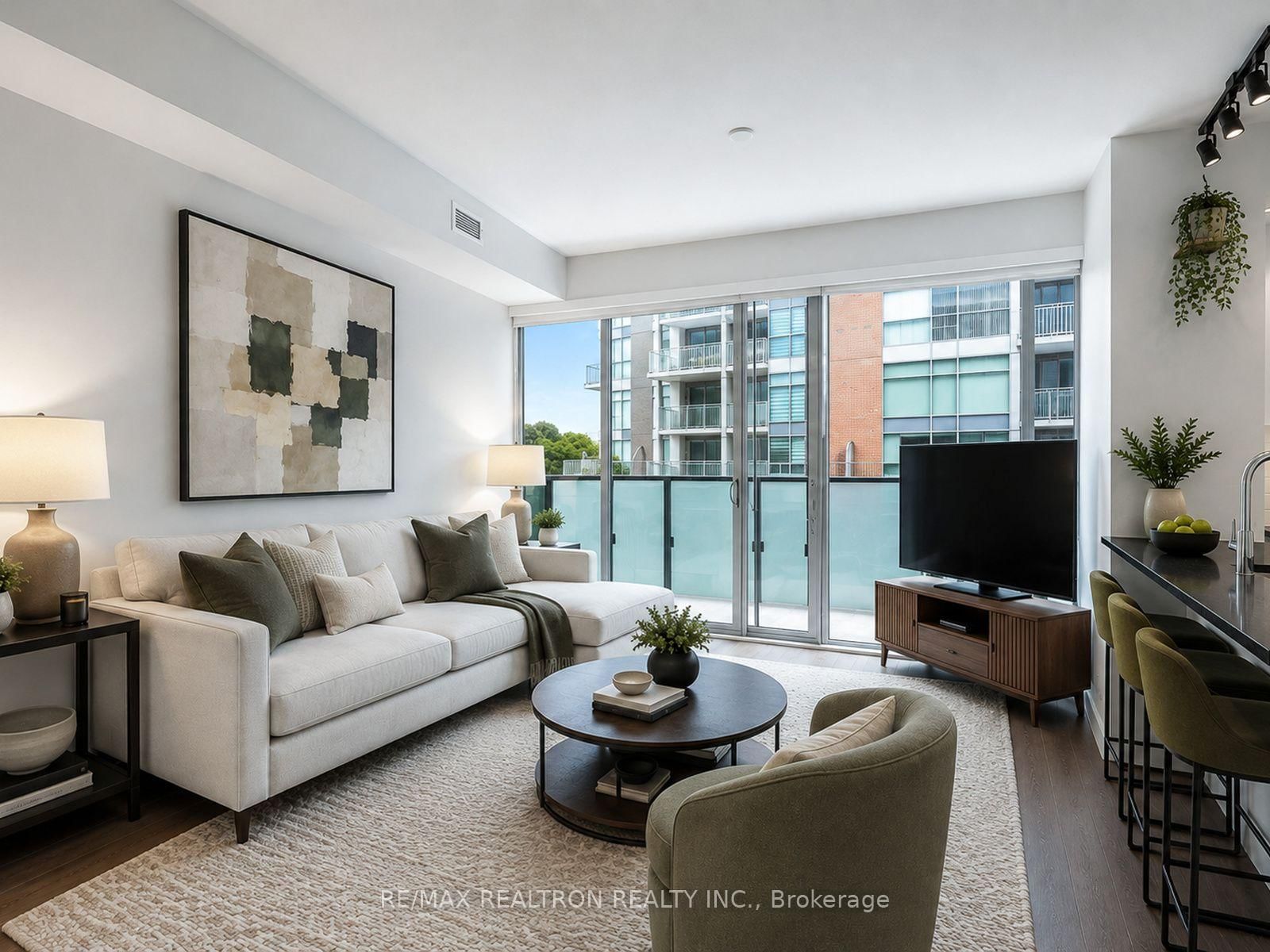 407-1815 Yonge St, Toronto, view 17