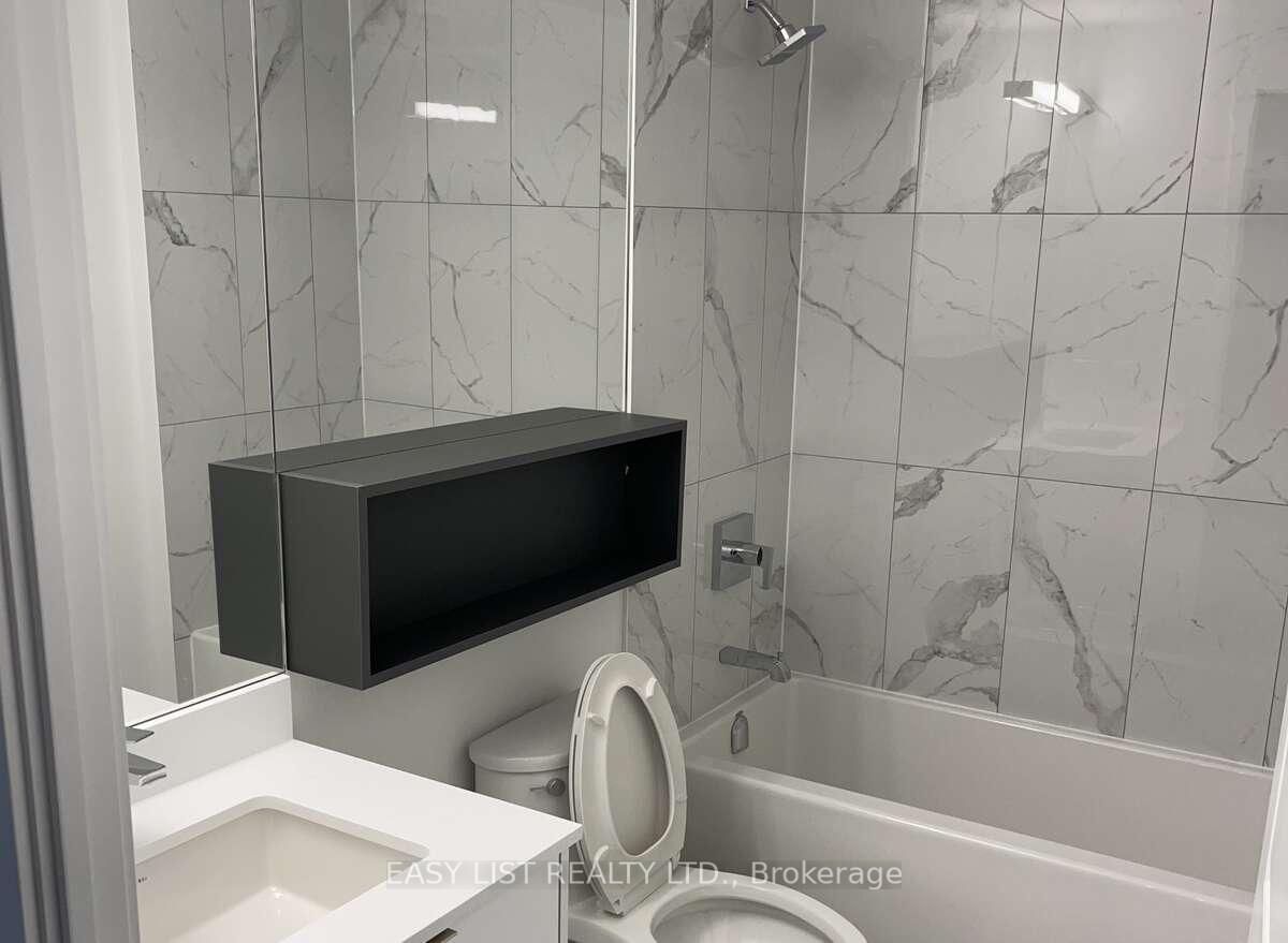 1711-100 Dalhousie St, Toronto, view 10