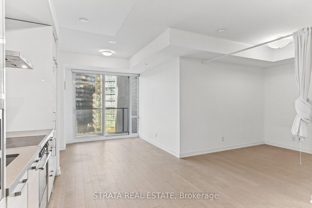 S615 - 120 Bayview Avenue 4