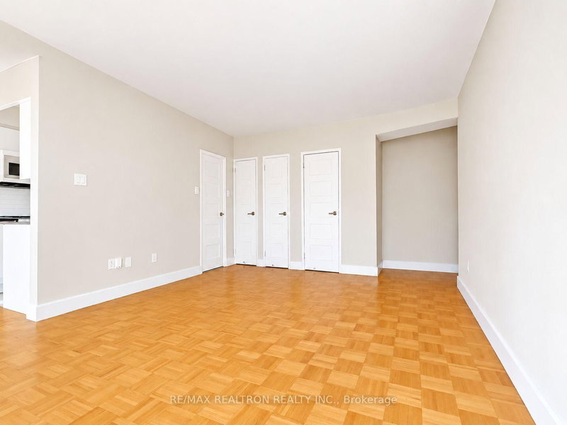 707 - 55 Isabella Street