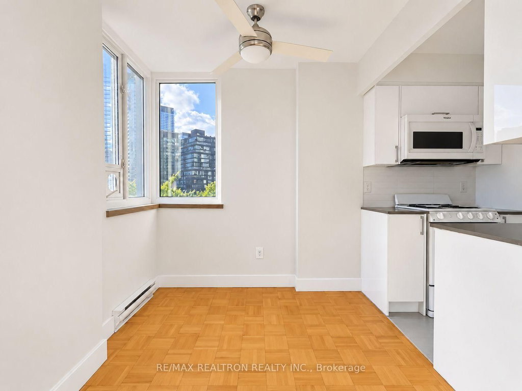 707 - 55 Isabella Street 5