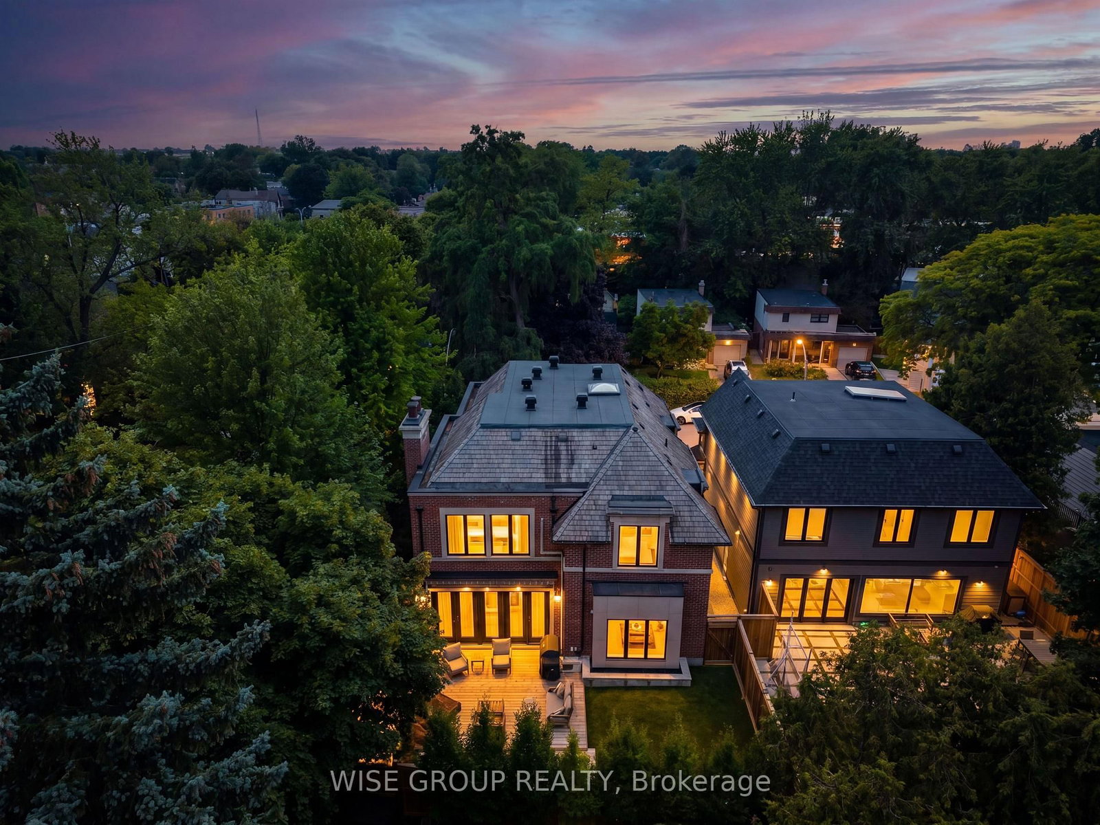 50 Sheldrake Blvd, Toronto, view 47