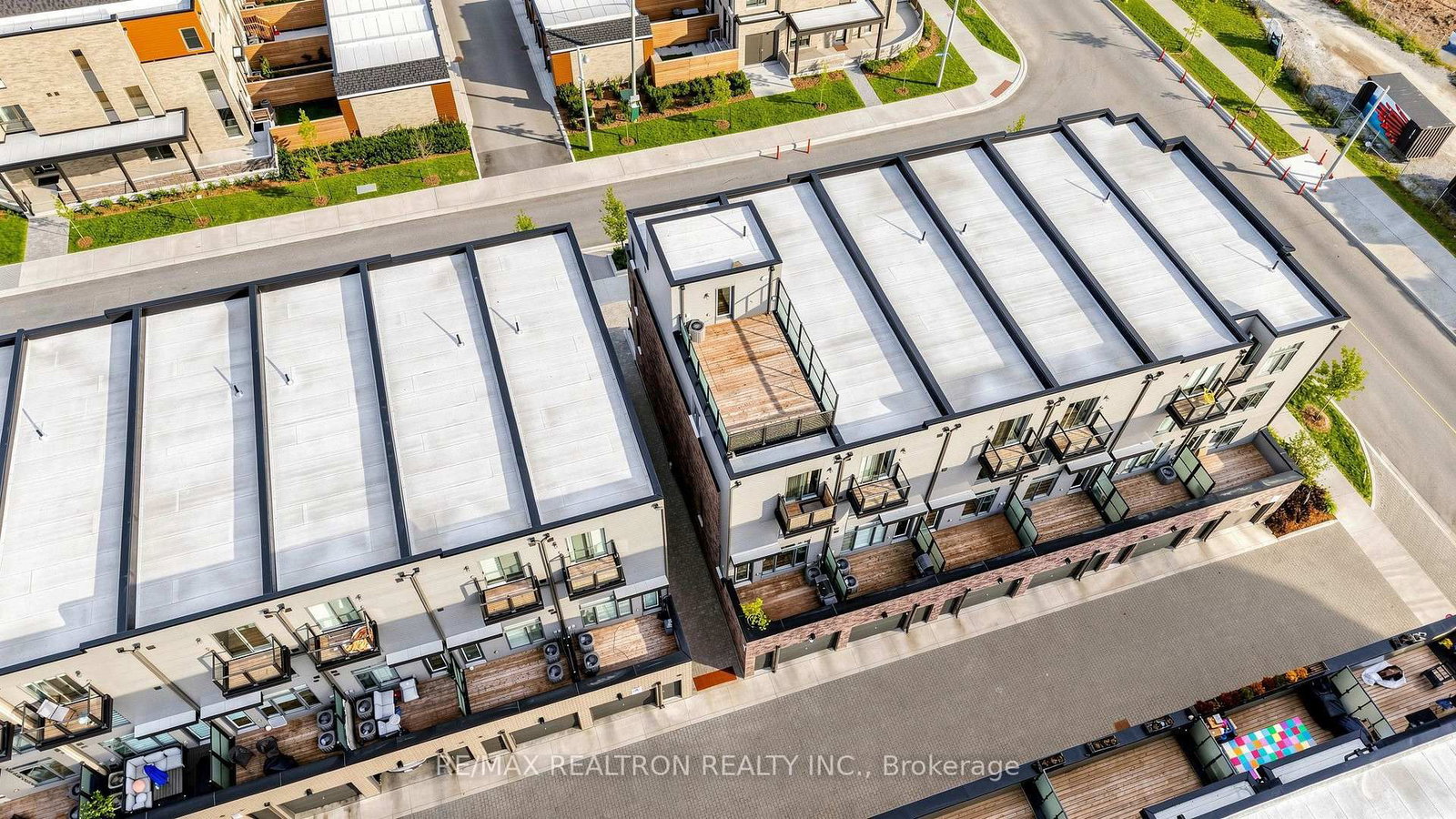48 Hooyo Terrace • Toronto, ON photo 45