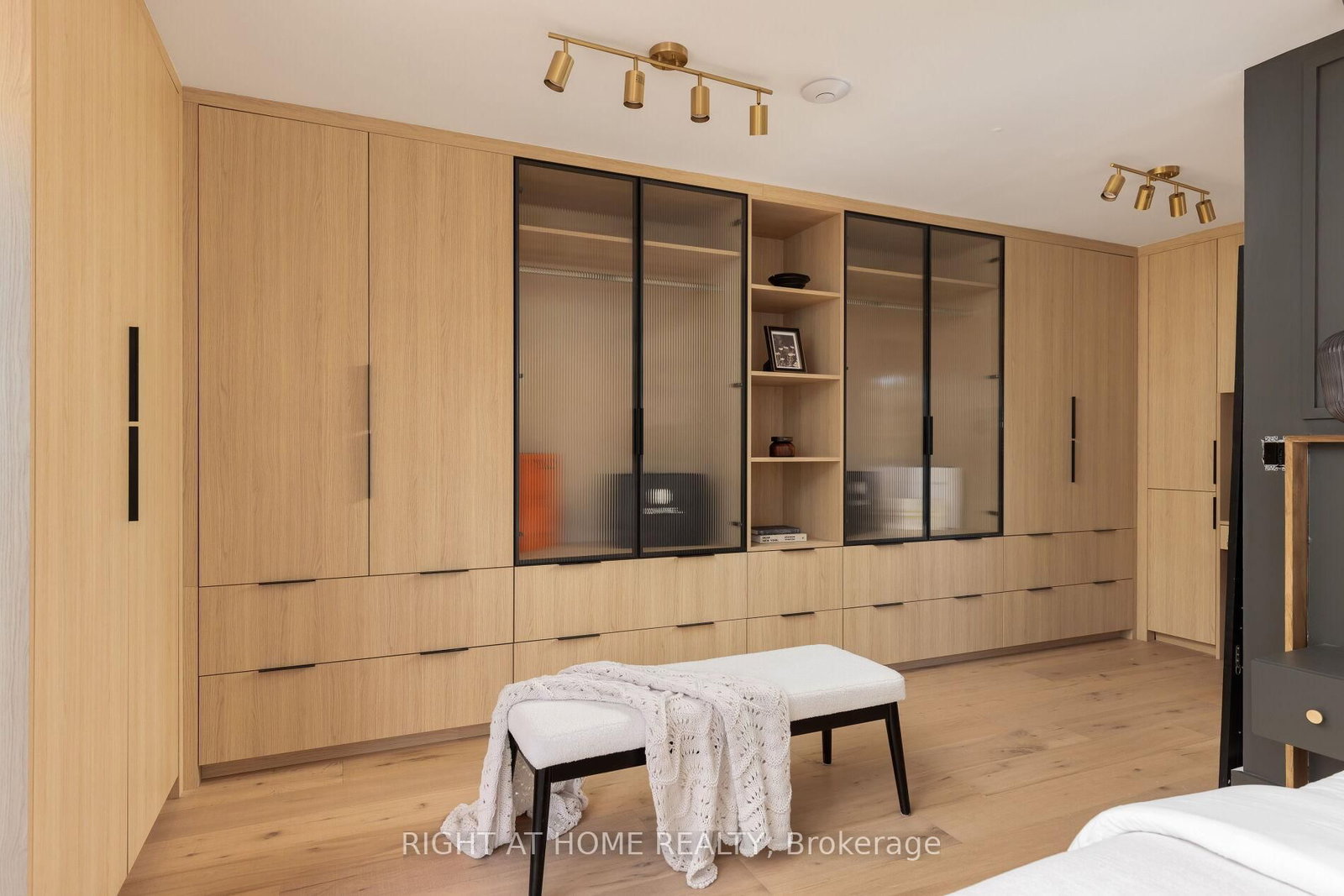 174 Cedric Avenue • Toronto, ON photo 30