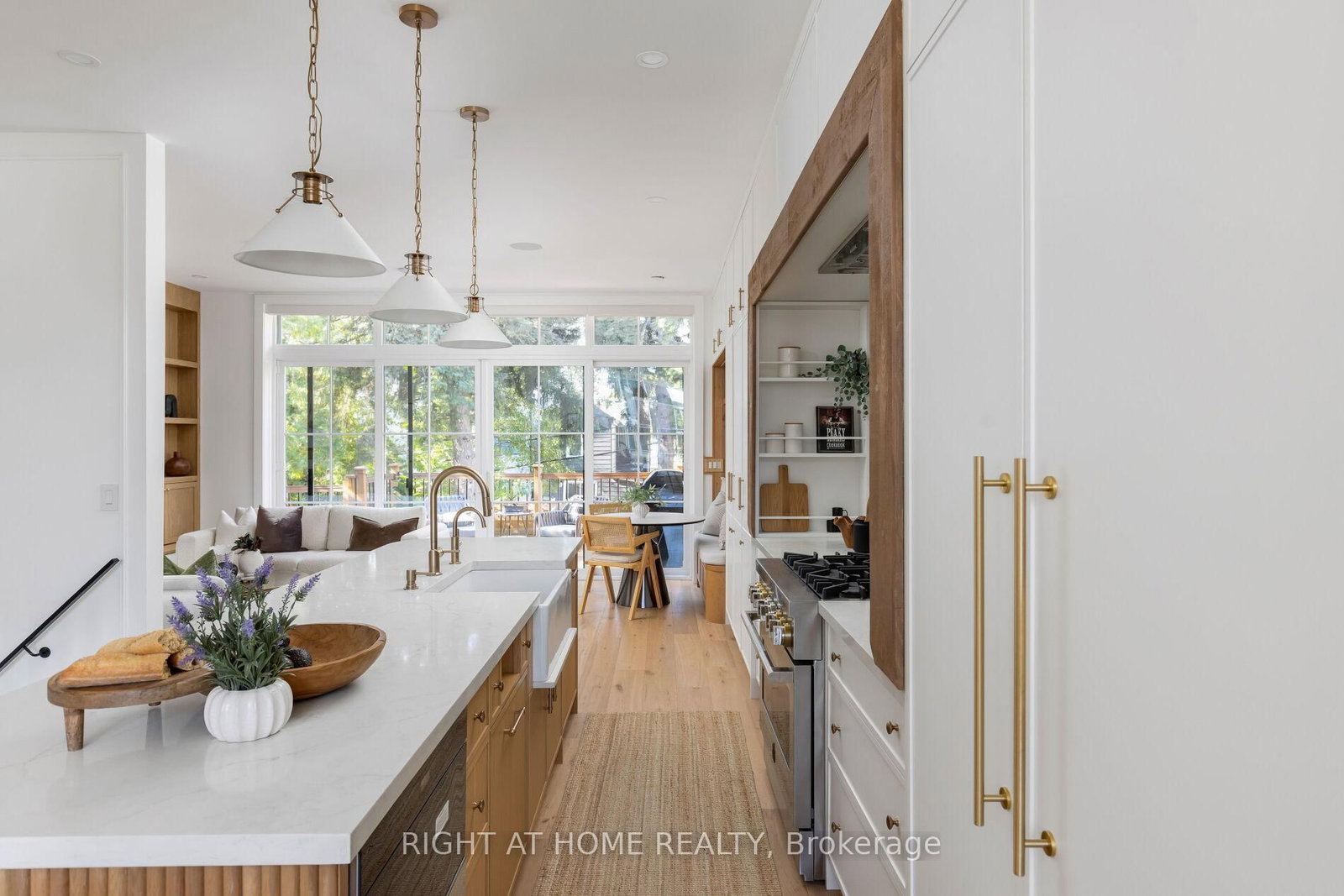 174 Cedric Avenue • Toronto, ON photo 14