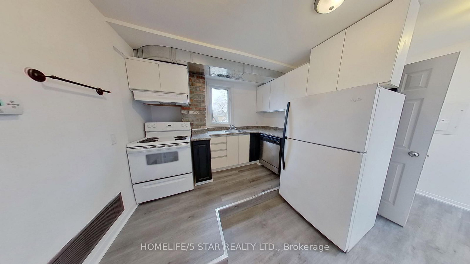 Apt 1 - 39 Humbert Street, Toronto 4