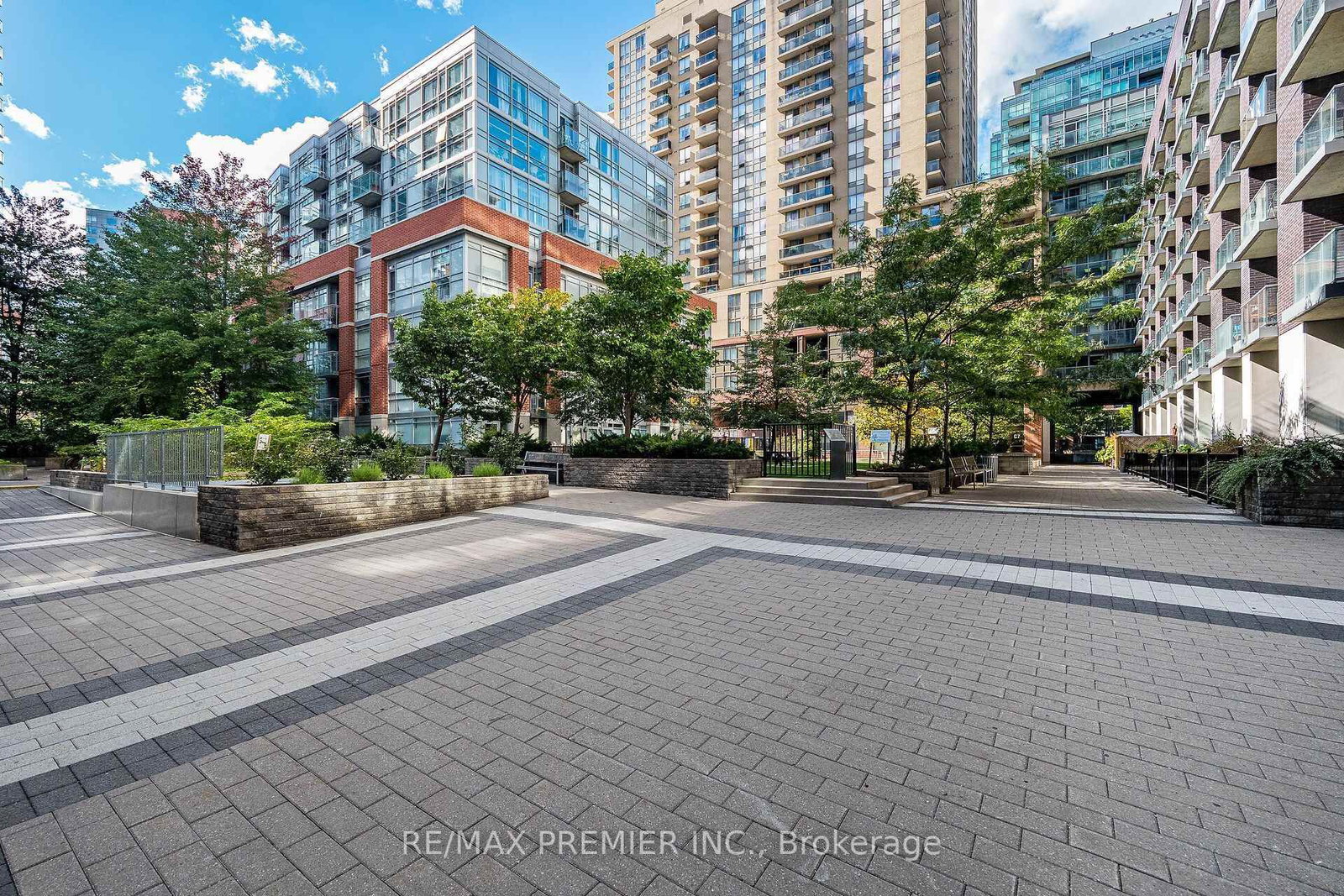 68 Abell Street • #808 • Toronto, ON photo 40