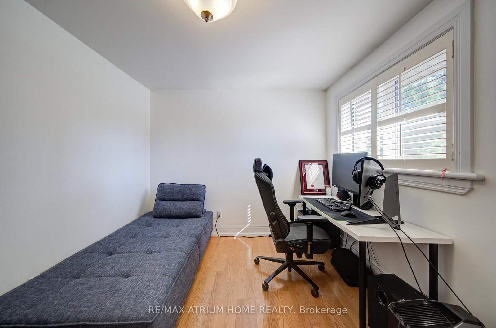 8 Patrick Blvd, Toronto, view 25