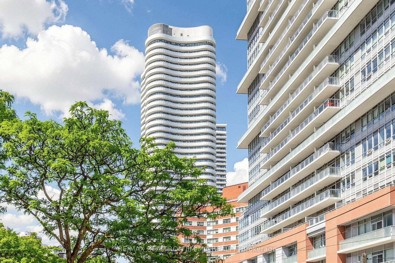403 Church Street • #201 • Toronto, ON photo 2