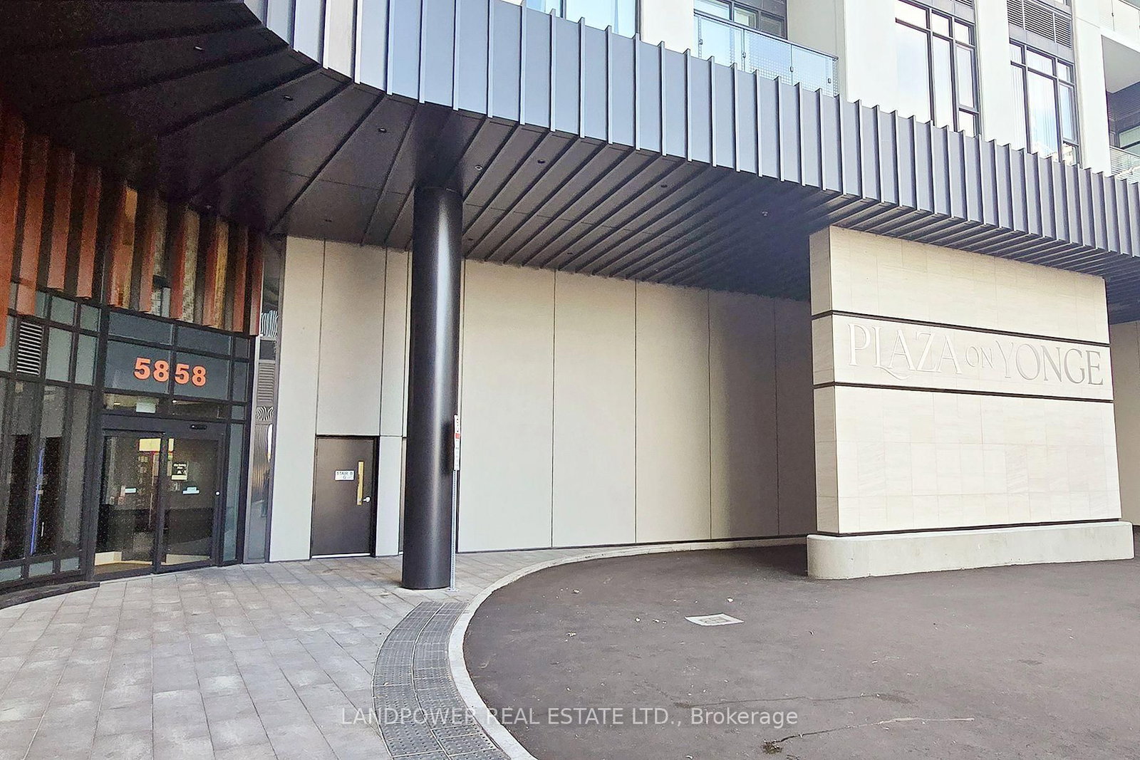 703 - 5858 Yonge Street, Toronto 4