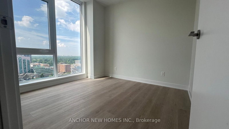 15 Ellerslie Ave photo 5