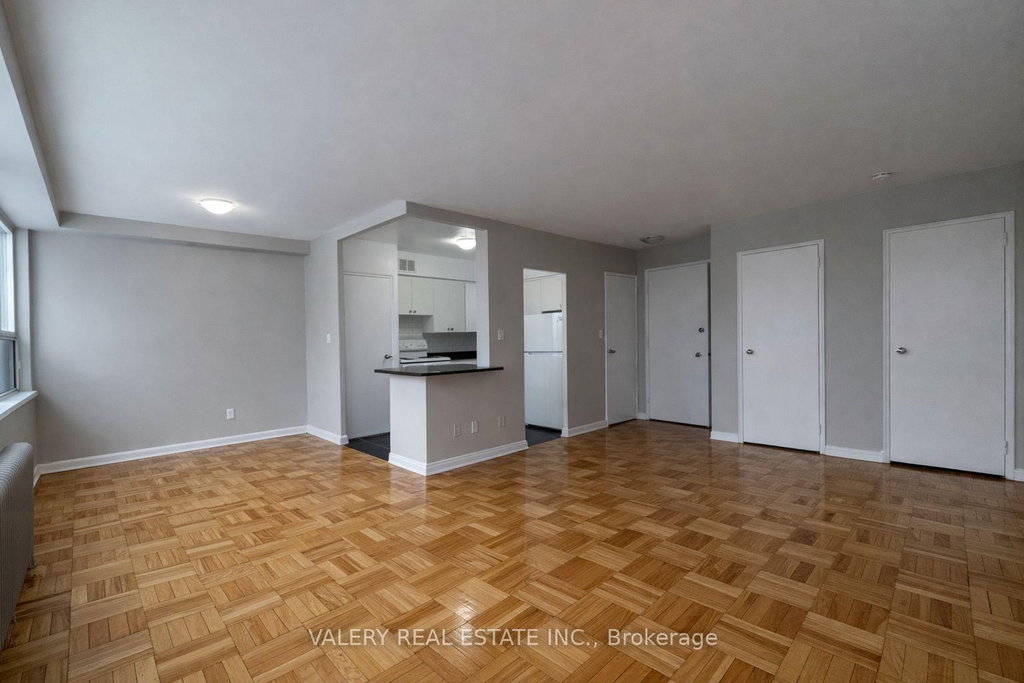 408 - 42 Thorncliffe Park Drive 4