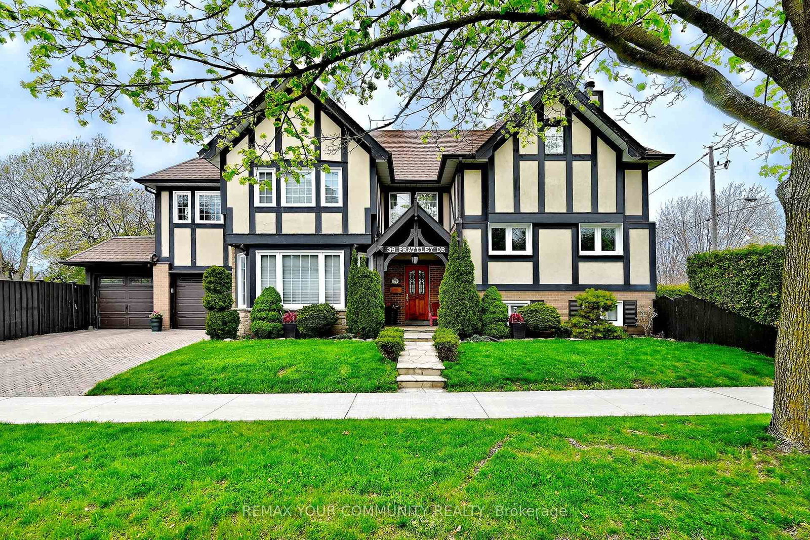 Detached House for sale at 39 Prattley Drive, Toronto, Ontario, M2J 2K1 - Don Valley Village - MLS: C13880020