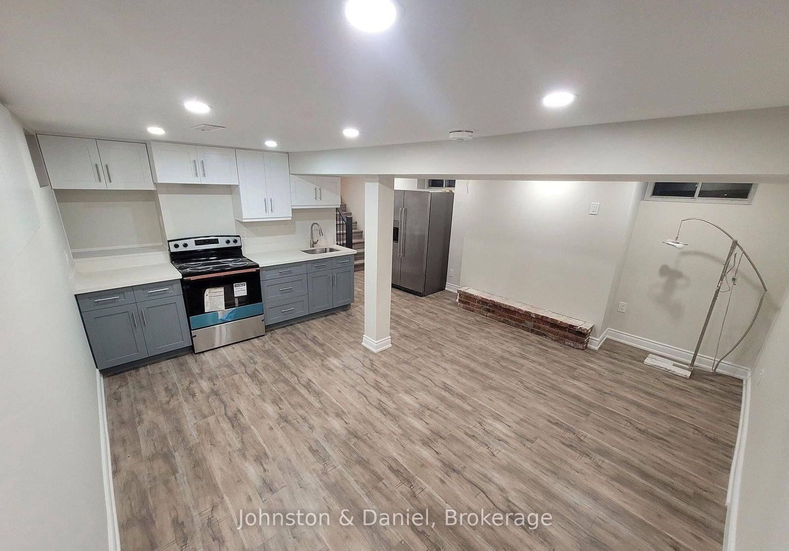 Bsmt - 118 Bogert Avenue, Toronto 3