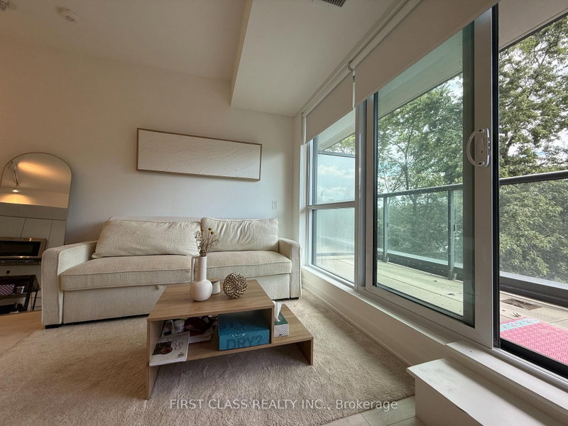181 Sheppard Ave E photo 3