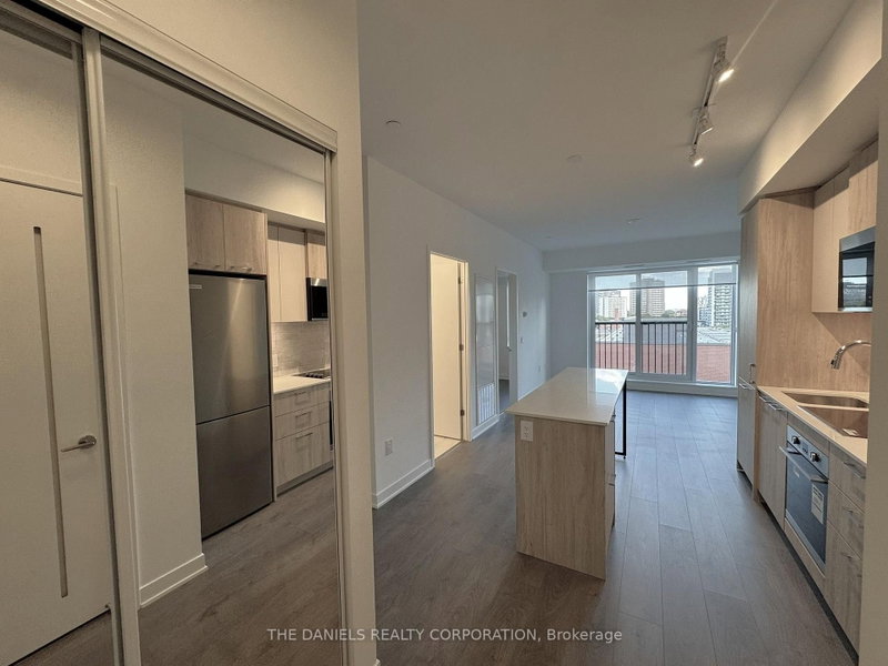 10 Oak St photo 3