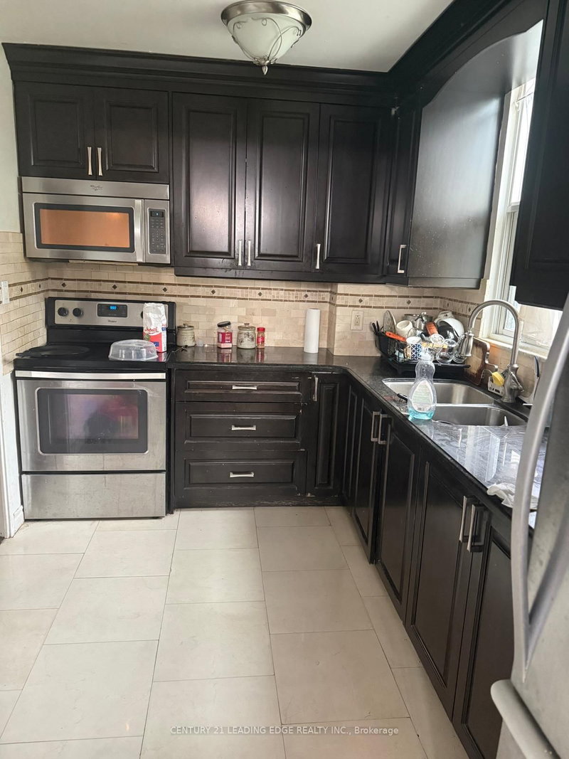 60 Pavane Link Way photo 2
