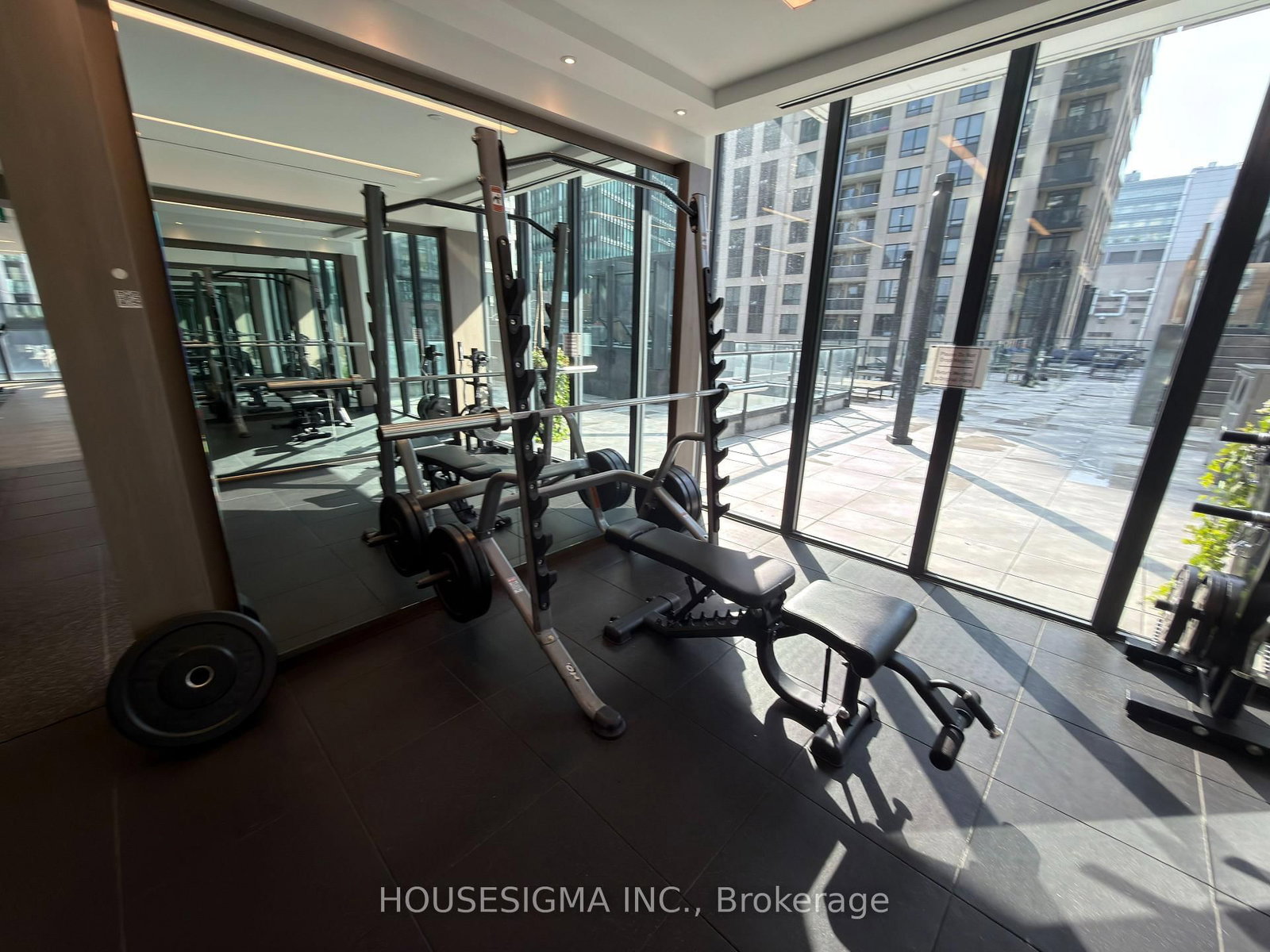 77 Shuter St, Toronto, view 18