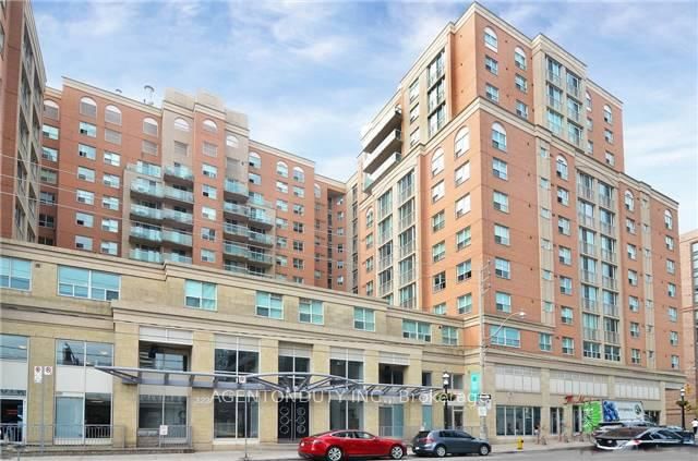 PH54 - 313 Richmond Street E