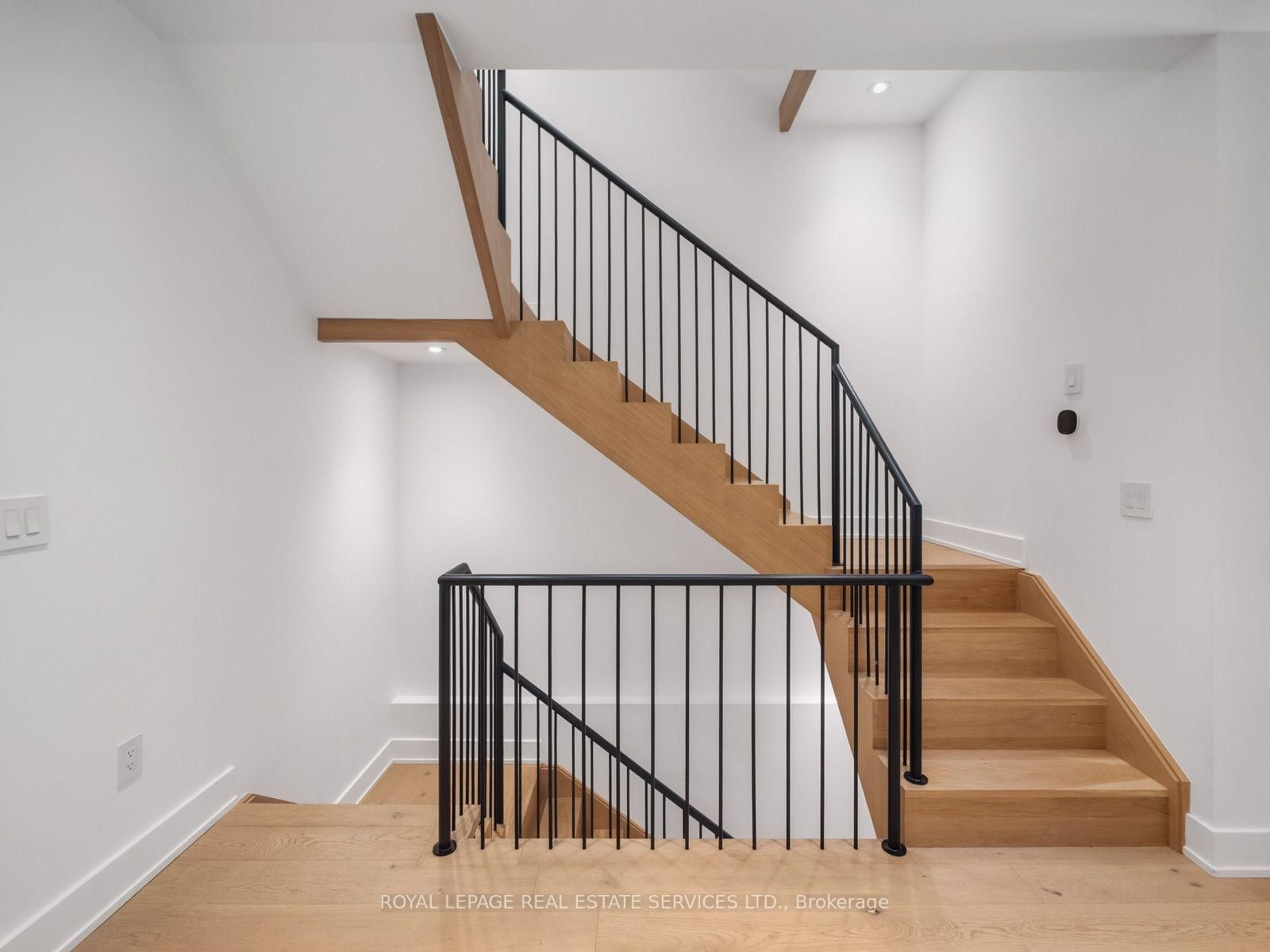 374 Spadina Road • Toronto, ON photo 21