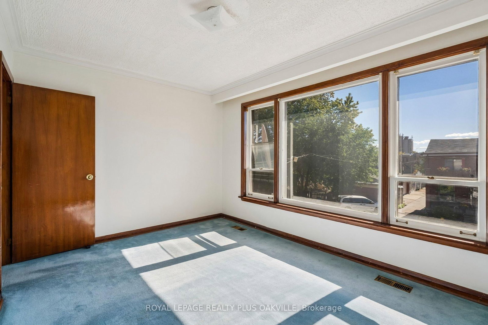 72a Lindsey Avenue • Toronto, ON photo 21