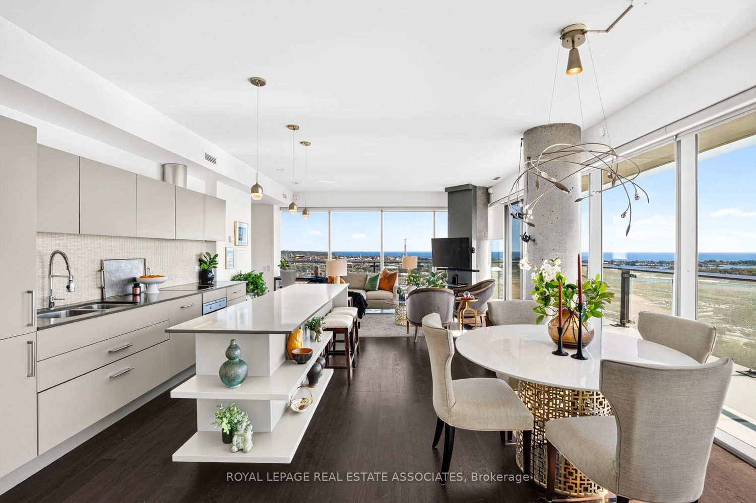 70 Distillery Lane • #3006 • Toronto, ON photo 5