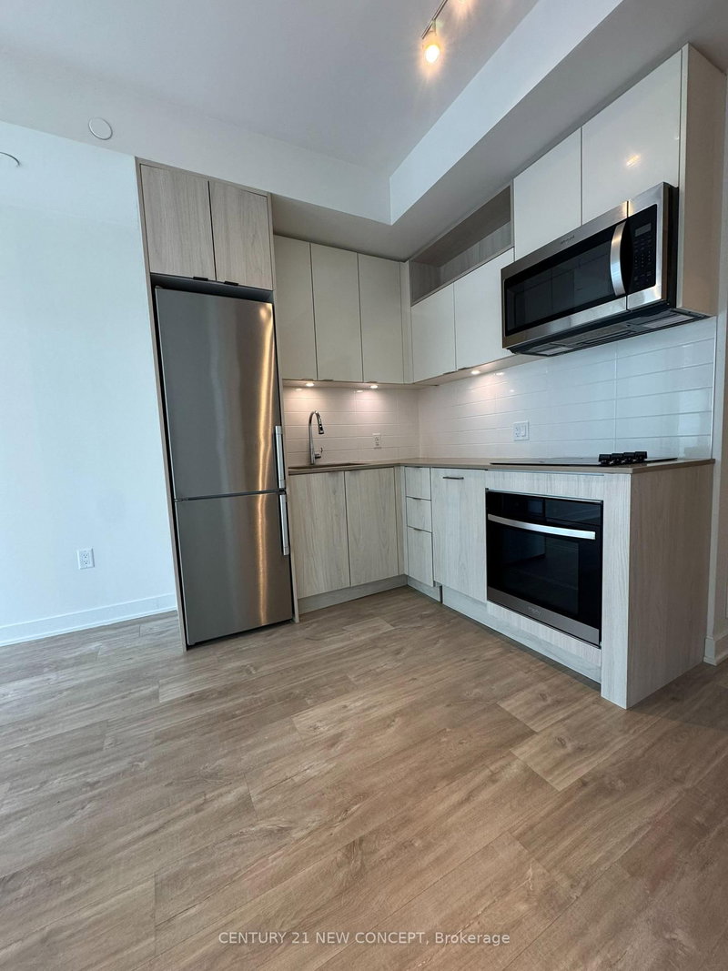 135 Lower Sherbourne St photo 4