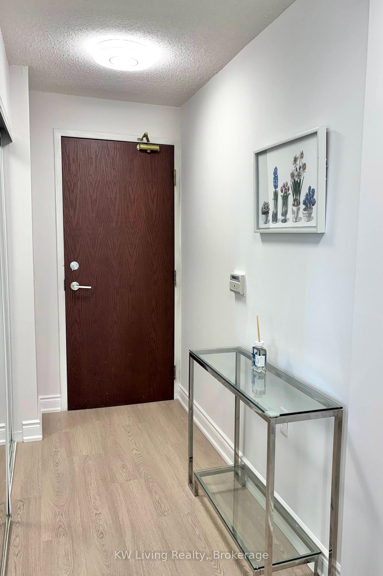 28 Olive Avenue, Unit 811