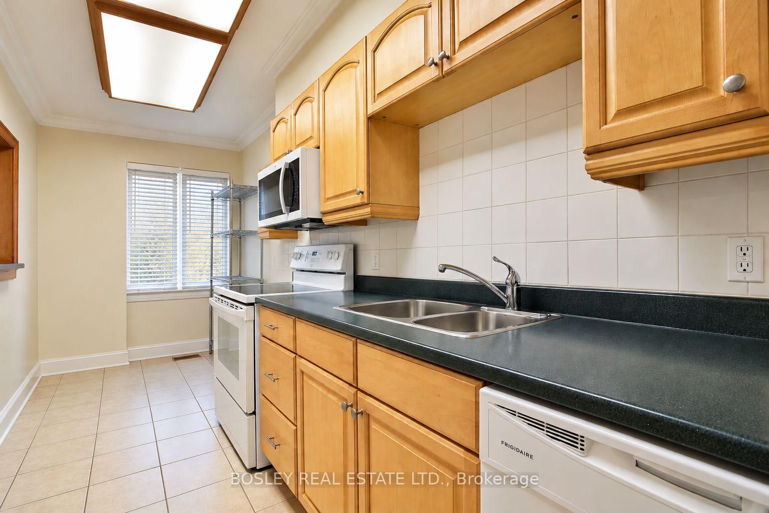 1393 Avenue Road • Toronto, ON photo 18