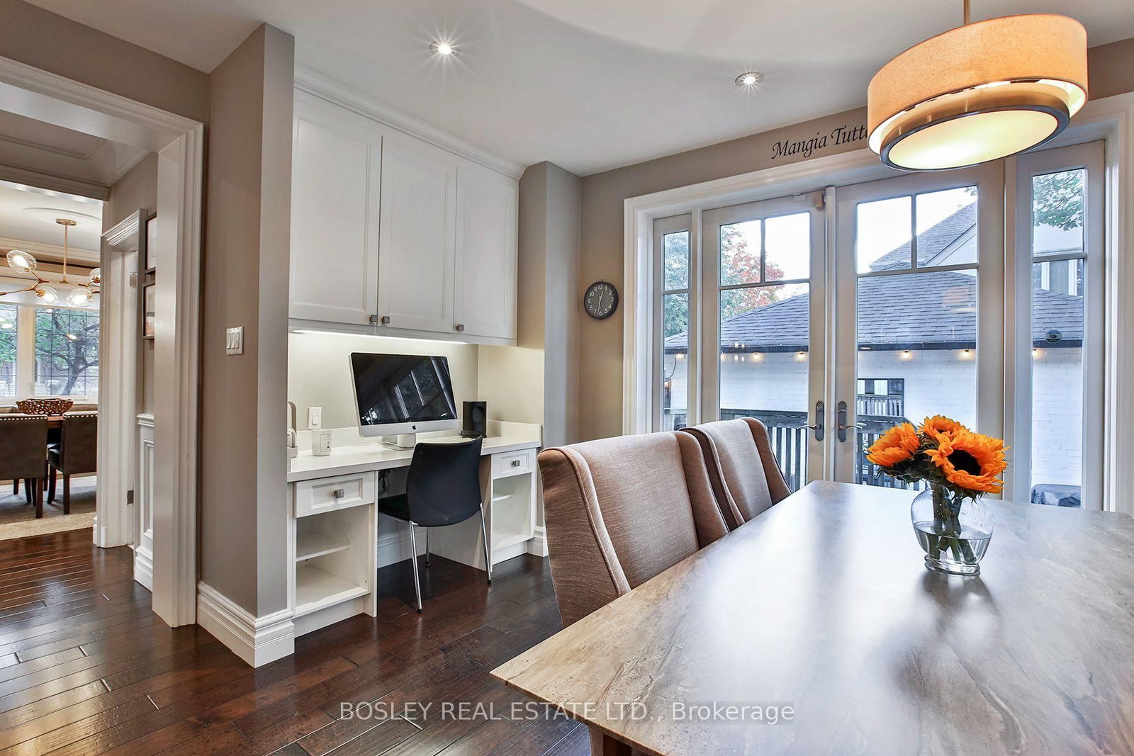 253 Glenview Avenue • Toronto, ON photo 19