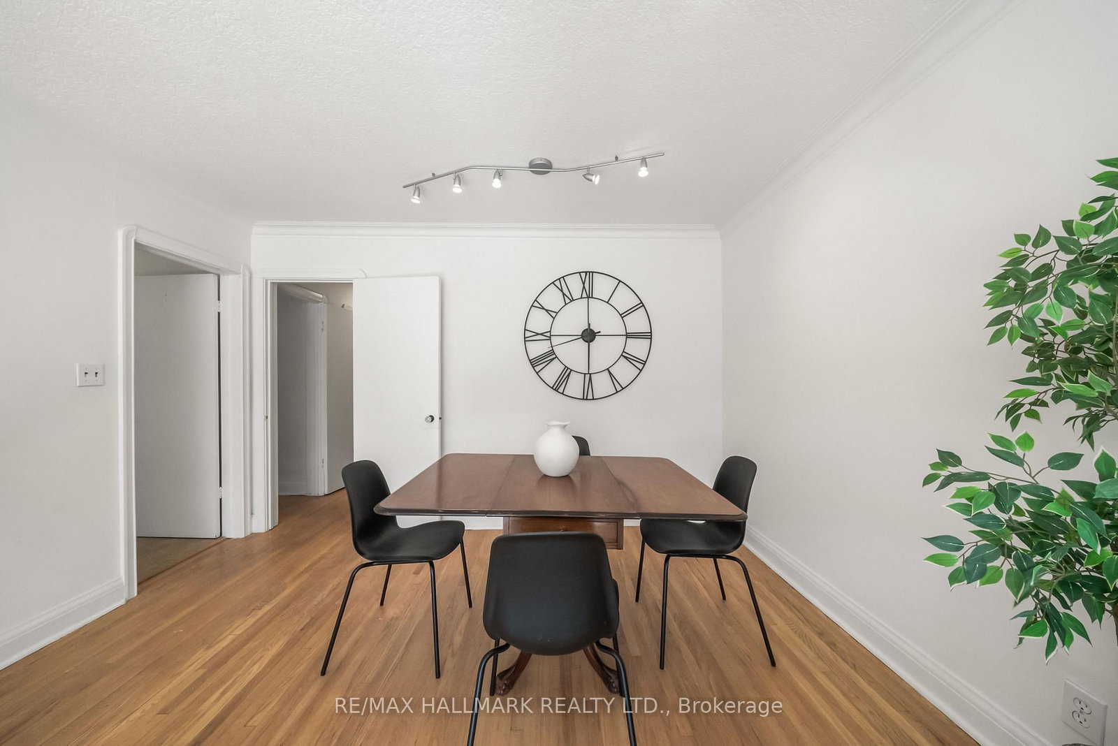 50 Connaught Avenue • Toronto, ON photo 7