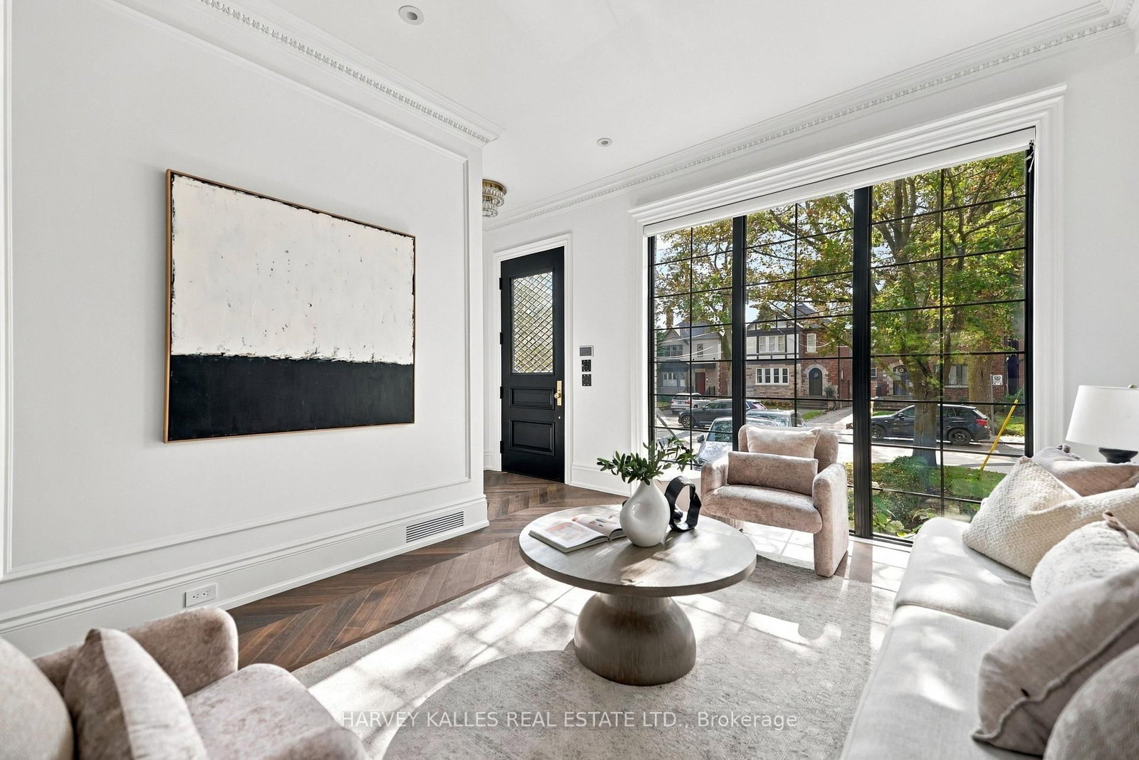26 St Germain Avenue • Toronto, ON photo 3