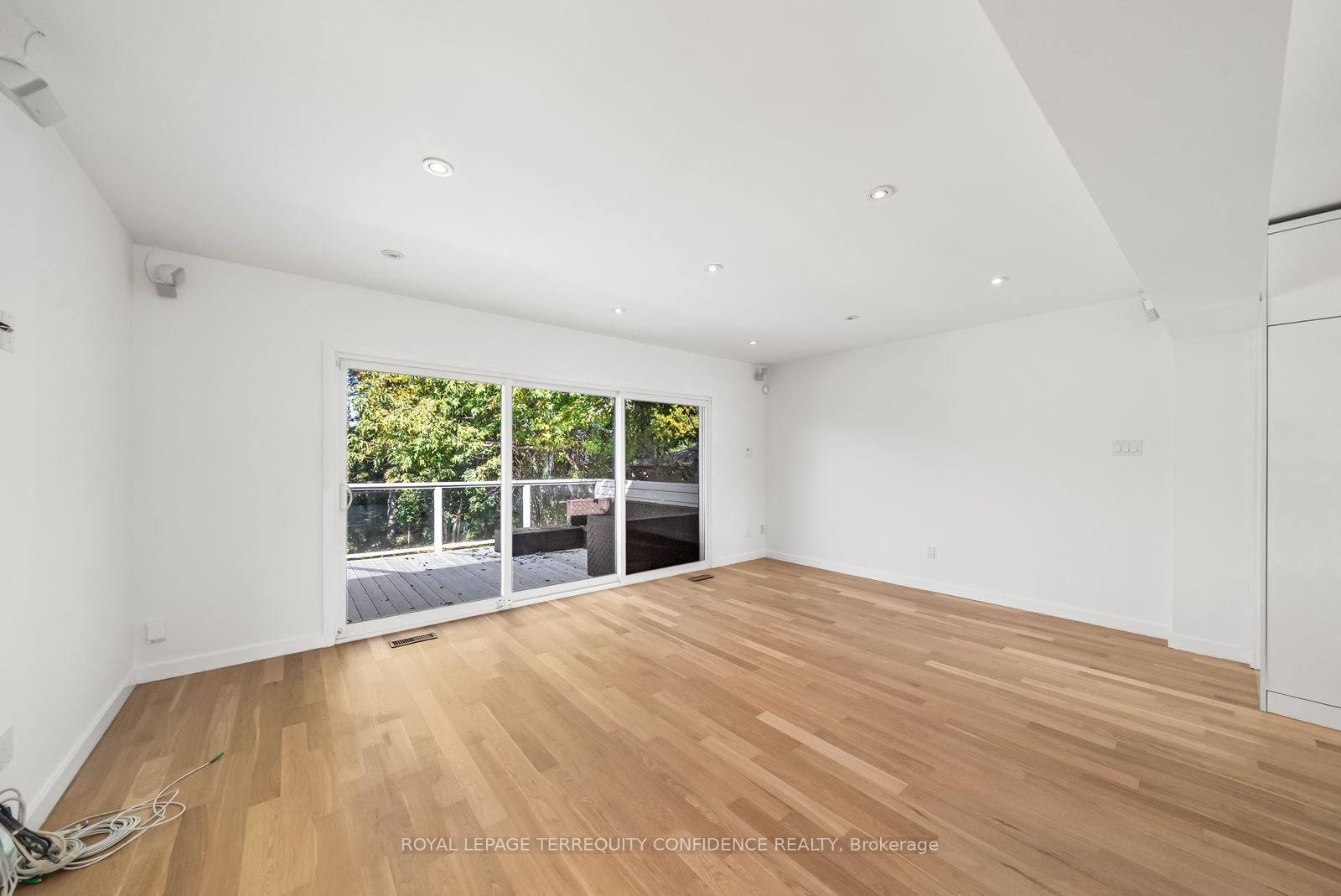 36 Sutcliffe Dr, Toronto, view 9
