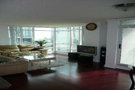 2703 - 397 Front St W, Toronto, M5V3S1 | Image 2